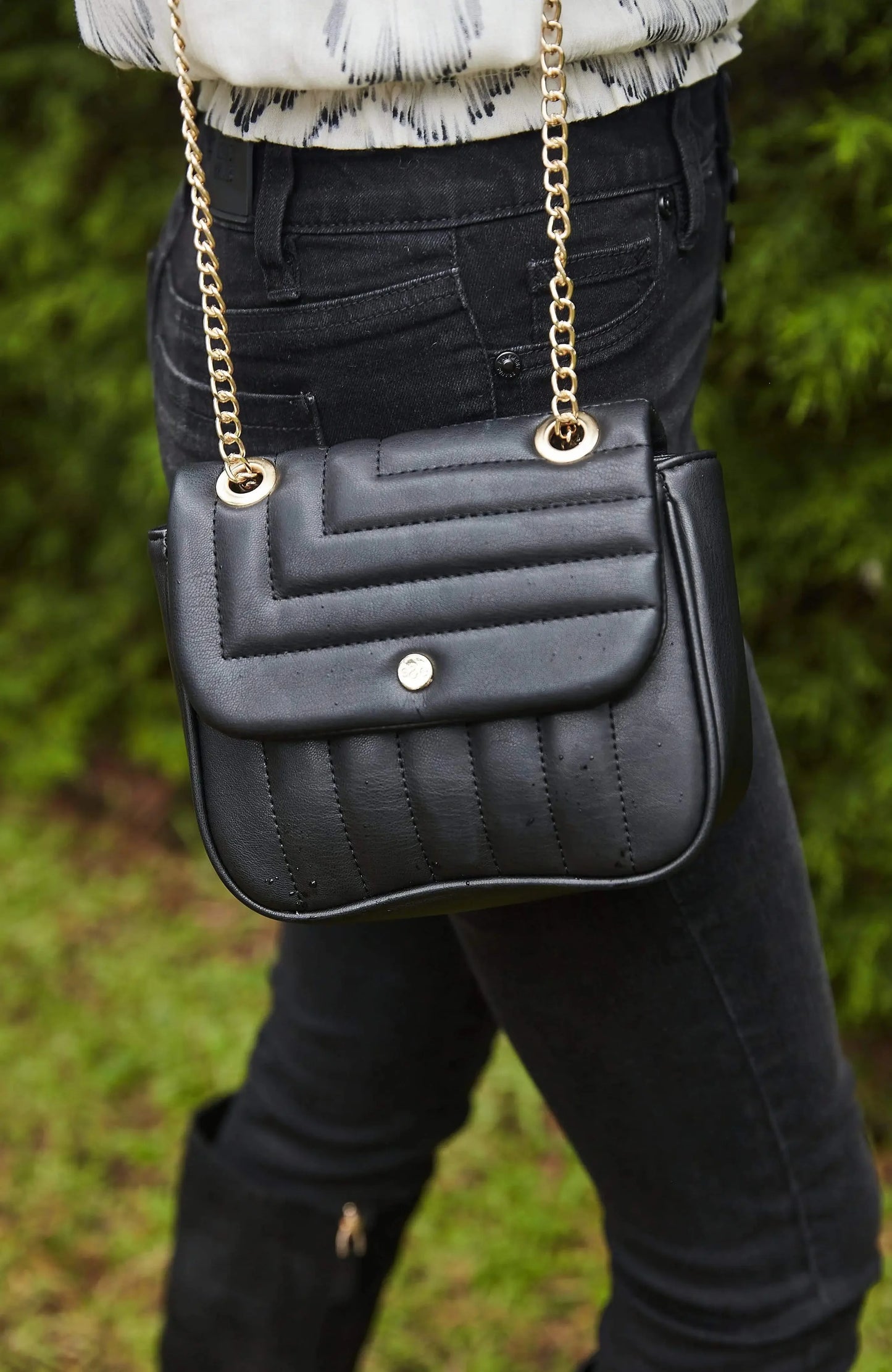 Vegan Leather Queenscliff Quilted Flap Bag (BLACK)