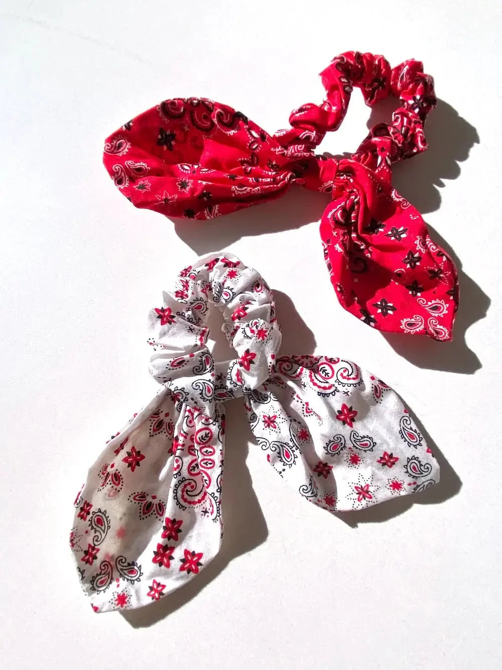 2pc Bandana Knotted Scrunchie duo Set