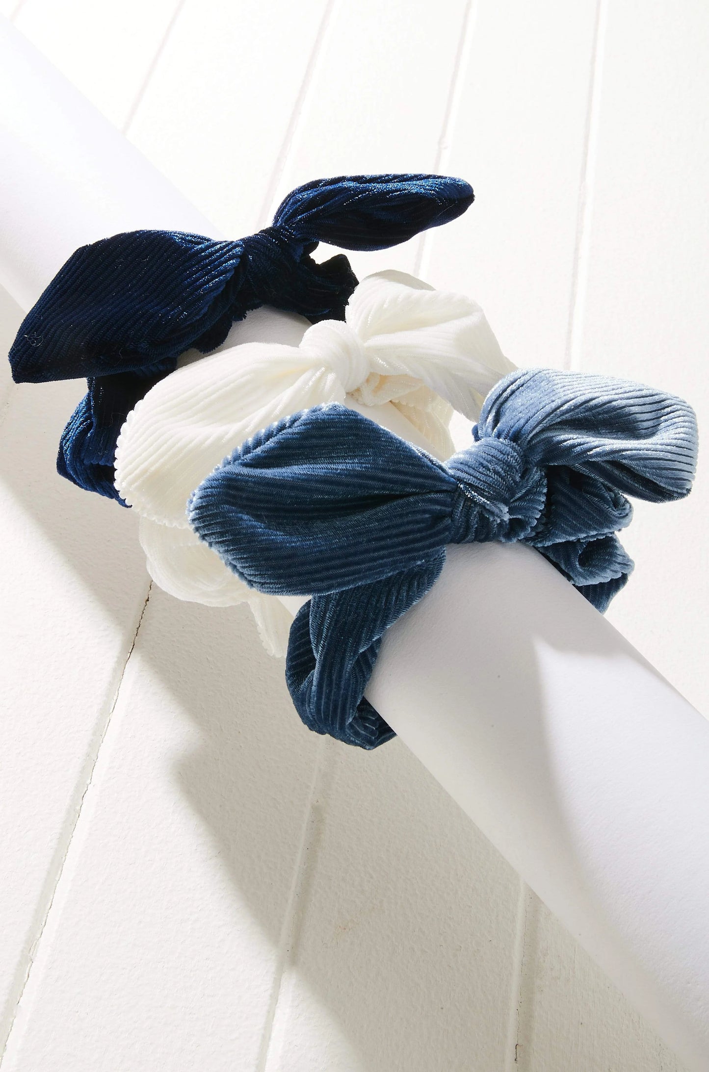 3pc Velvet Bow Scrunchie Set