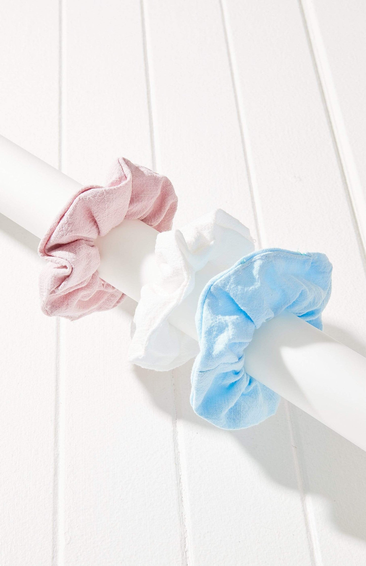 3pc Minimalist Scrunchie trio Set WHITE/PINK/BLUE