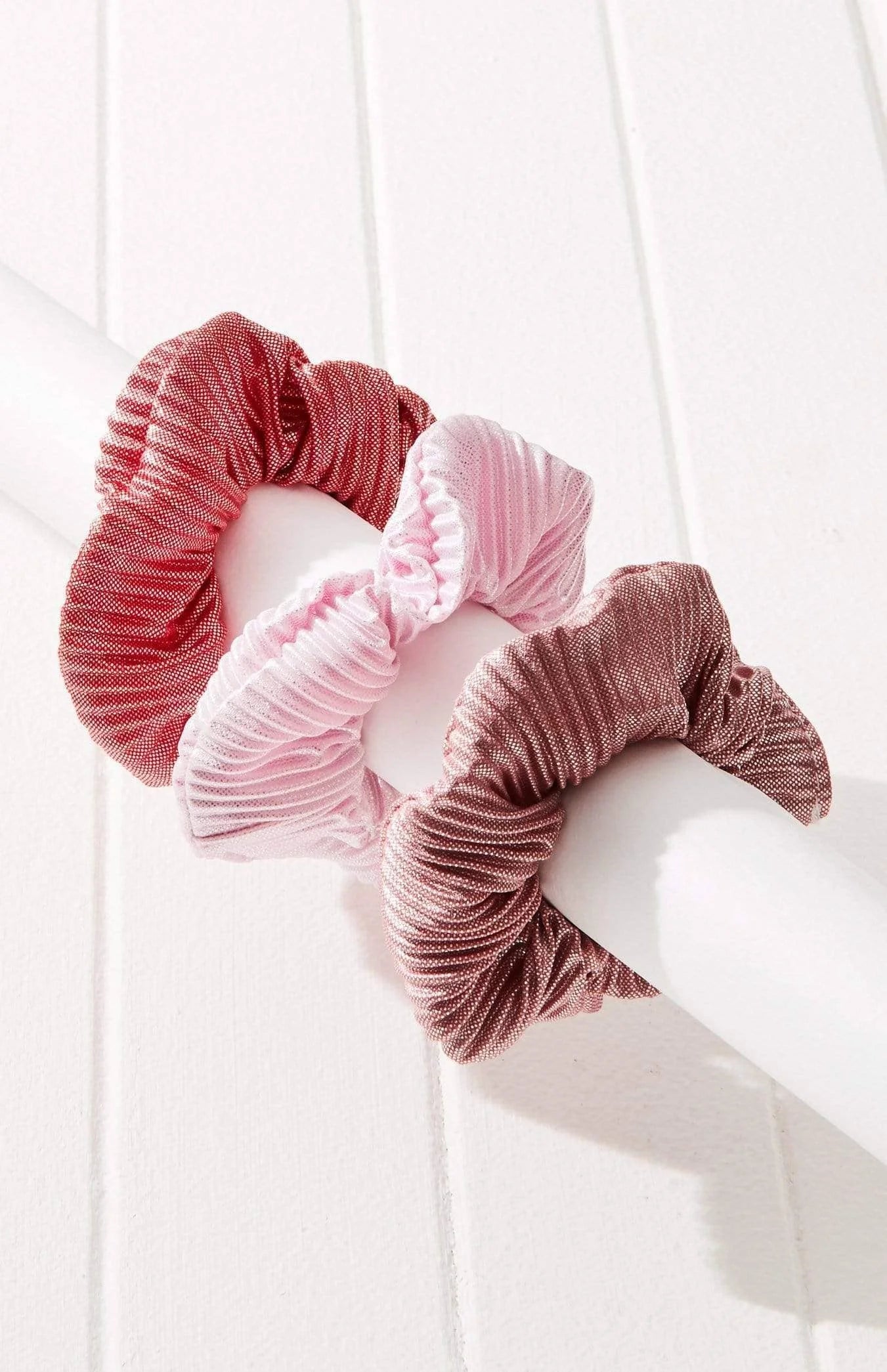 3pc Metallic Pleated Scrunchie Set Pink/Red