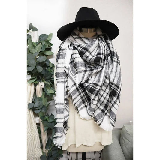 Plaid Oversized Blanket Scarves (Black/white)