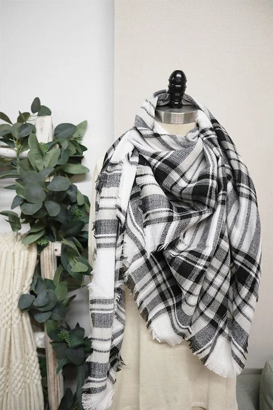 Plaid Oversized Blanket Scarves (Black/white)